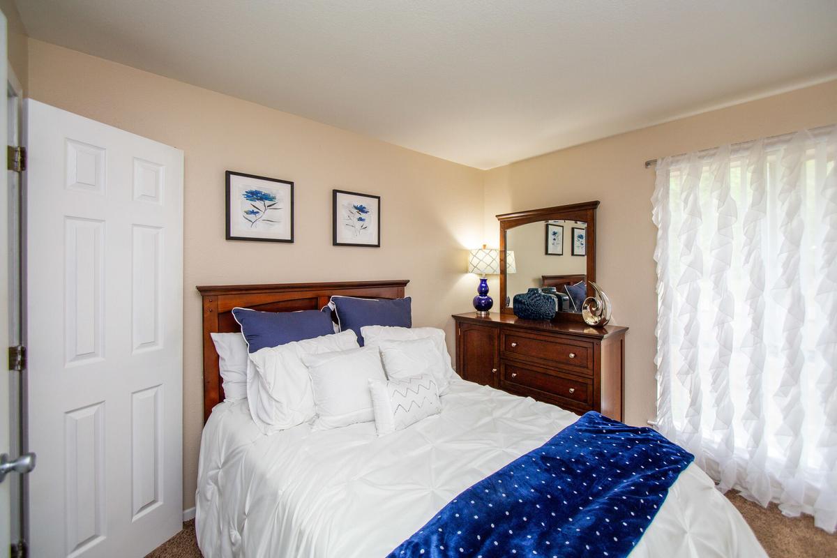 Bedroom at Summer Trace Apartments
