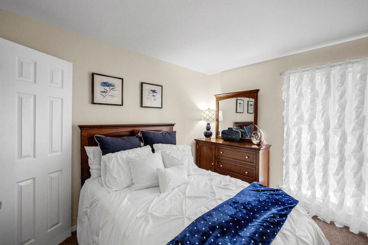 Bedroom at Summer Trace Apartments