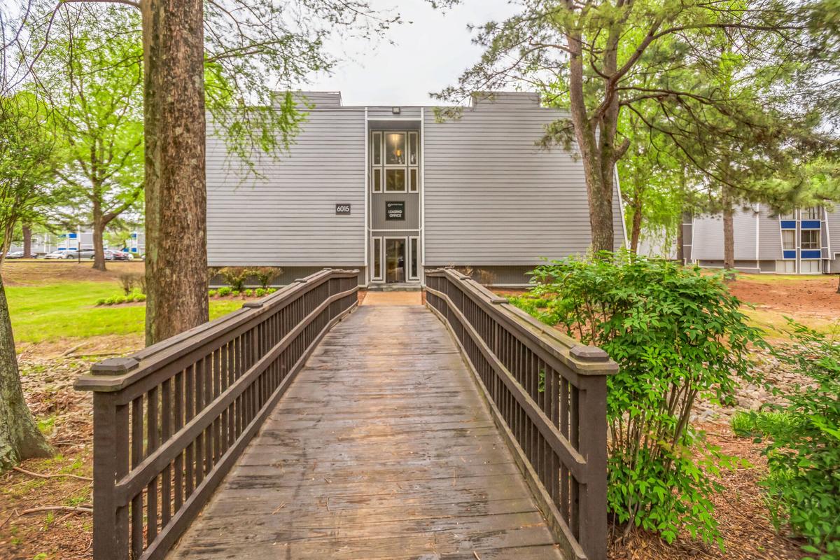 Building exterior at Summer Trace Apartments